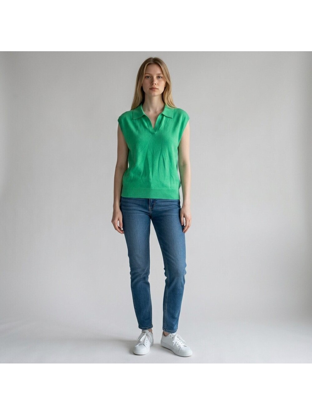 DKNY Vest Women S Small Green Knit Collared Sleeveless Soft Cozy Rayon Casual